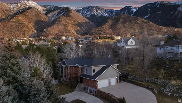 $1,749,900 | 35 Lone Hollow, Sandy, UT 84092