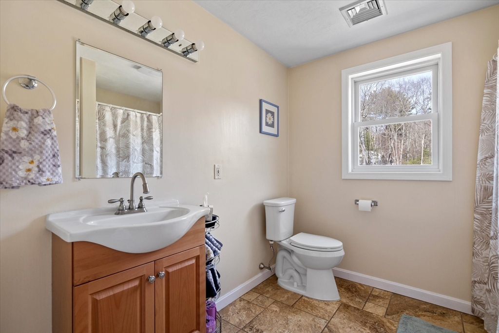 32 Camile Road Webster, MA 01570 - Photo 27 of 39 Gallery Image 27