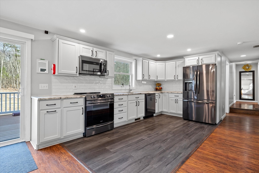 32 Camile Road Webster, MA 01570 - Photo 9 of 39 Gallery Image 9