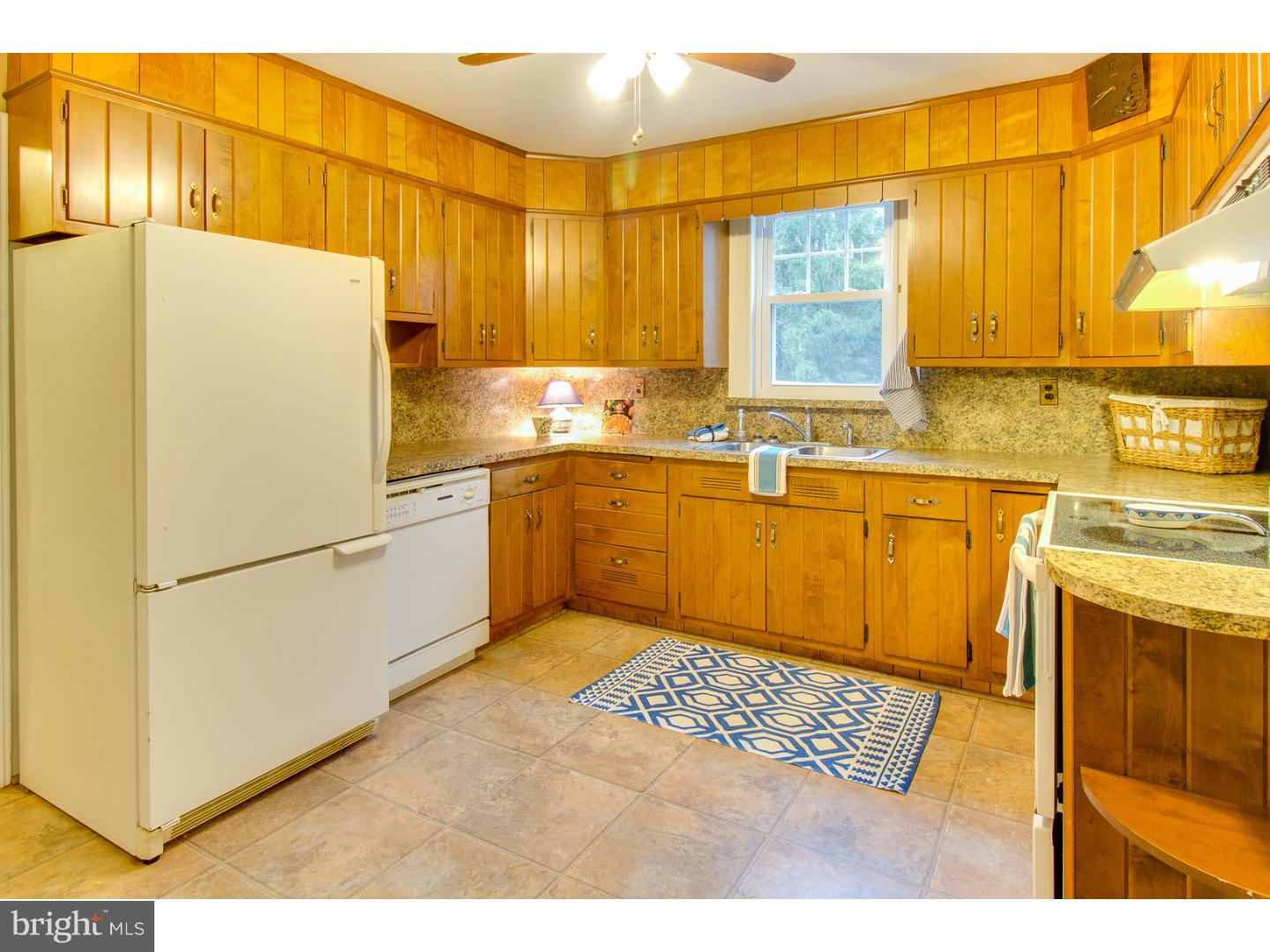 219 Heyburn Road Chadds Ford, PA 19317 - Photo 11 of 19 Kitchen