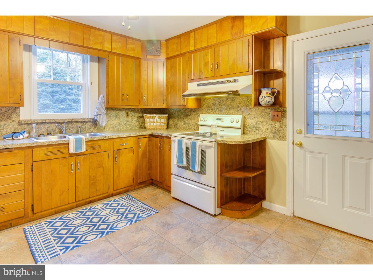 219 Heyburn Road Chadds Ford, PA 19317 - Photo 10 of 19 Kitchen