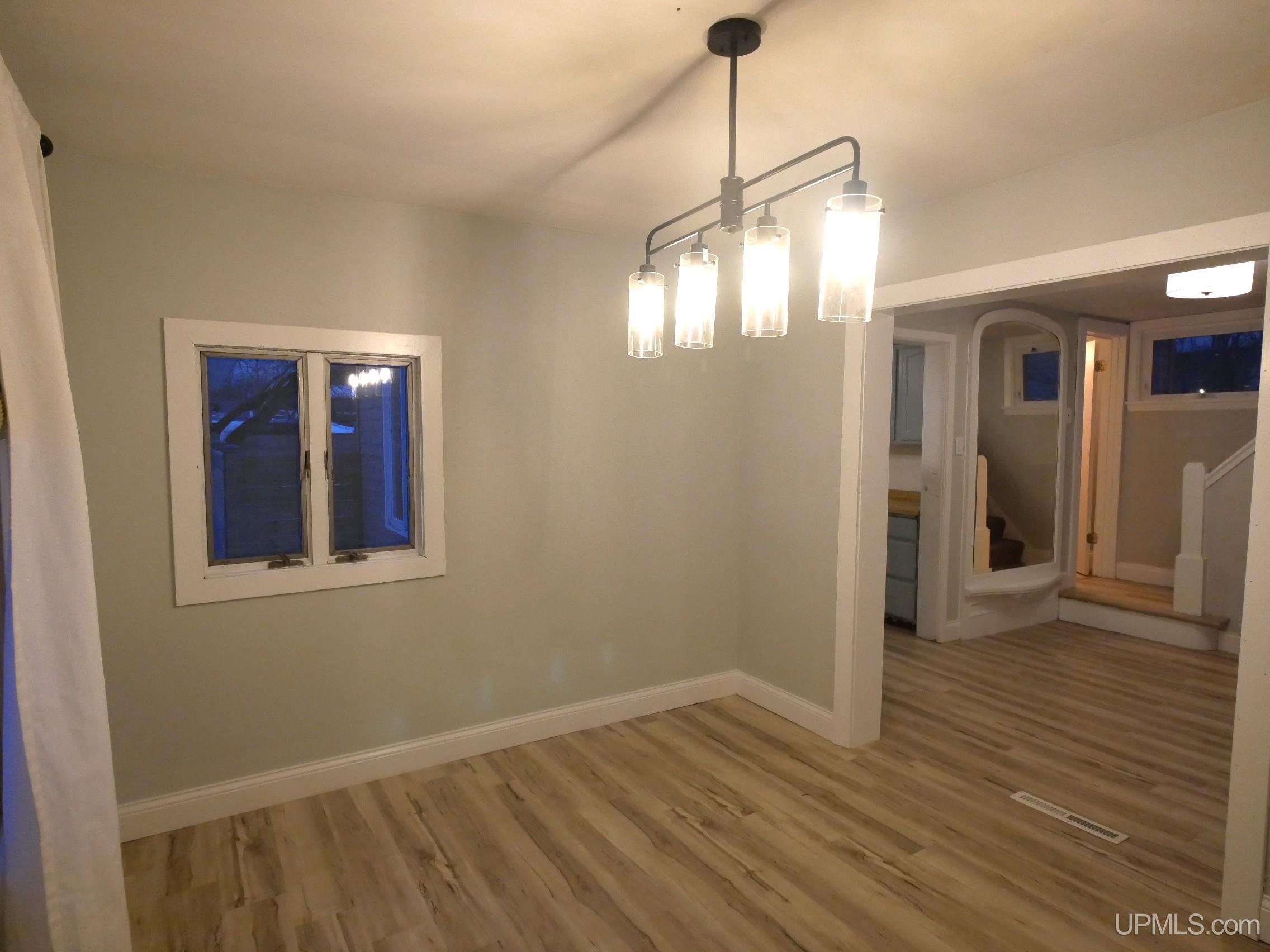 237 Kearsarge Street Calumet, MI 49913 - Photo 20 of 79