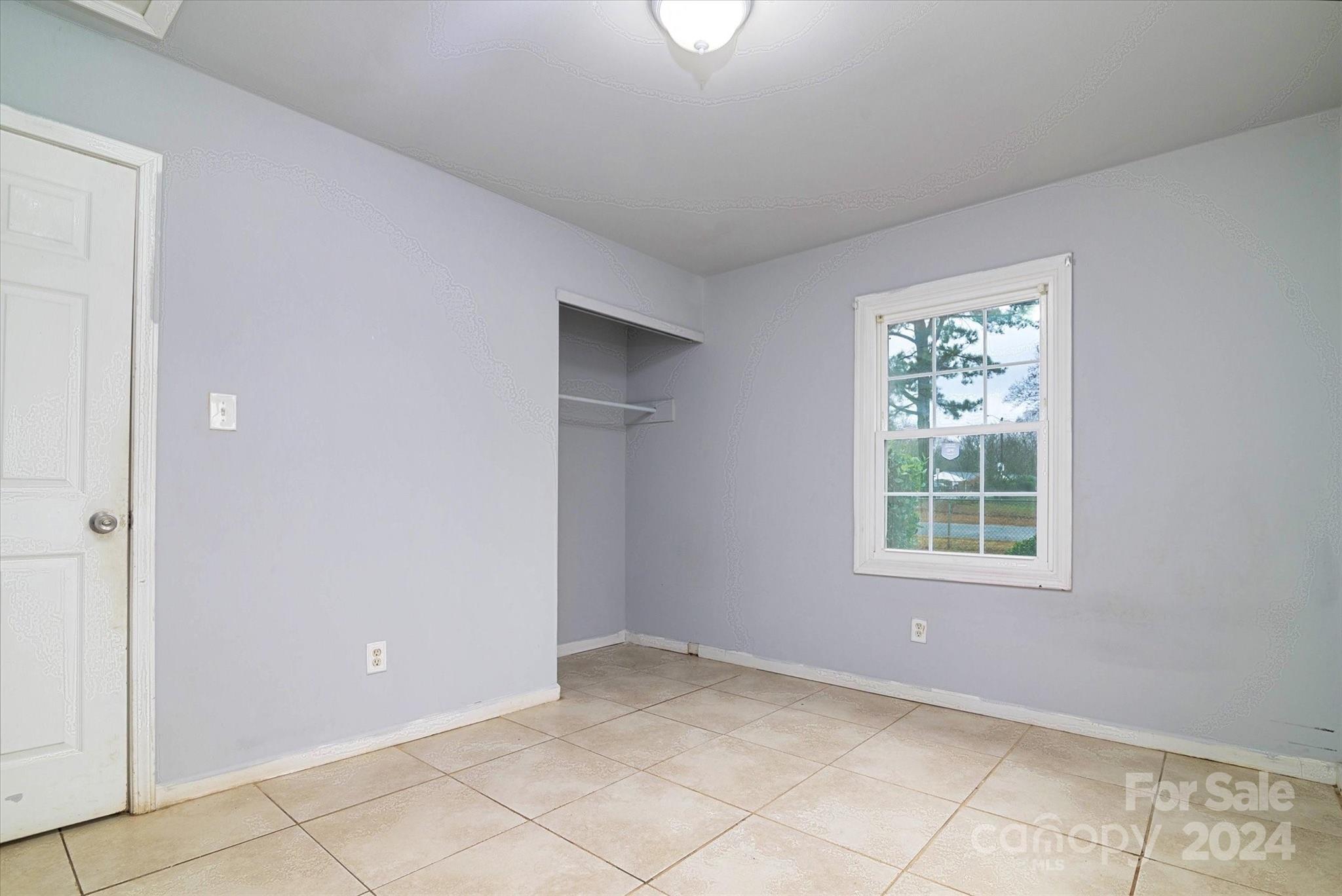 733 Milan Road East Charlotte, NC 28216 - Photo 18 of 27 Gallery Image 18