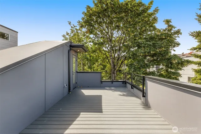 $1,169,900 | 1627 B 21st Avenue, Seattle, WA 98122