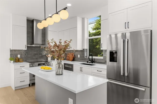 $1,169,900 | 1627 B 21st Avenue, Seattle, WA 98122