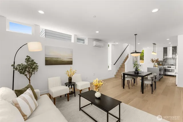 $1,169,900 | 1627 B 21st Avenue, Seattle, WA 98122