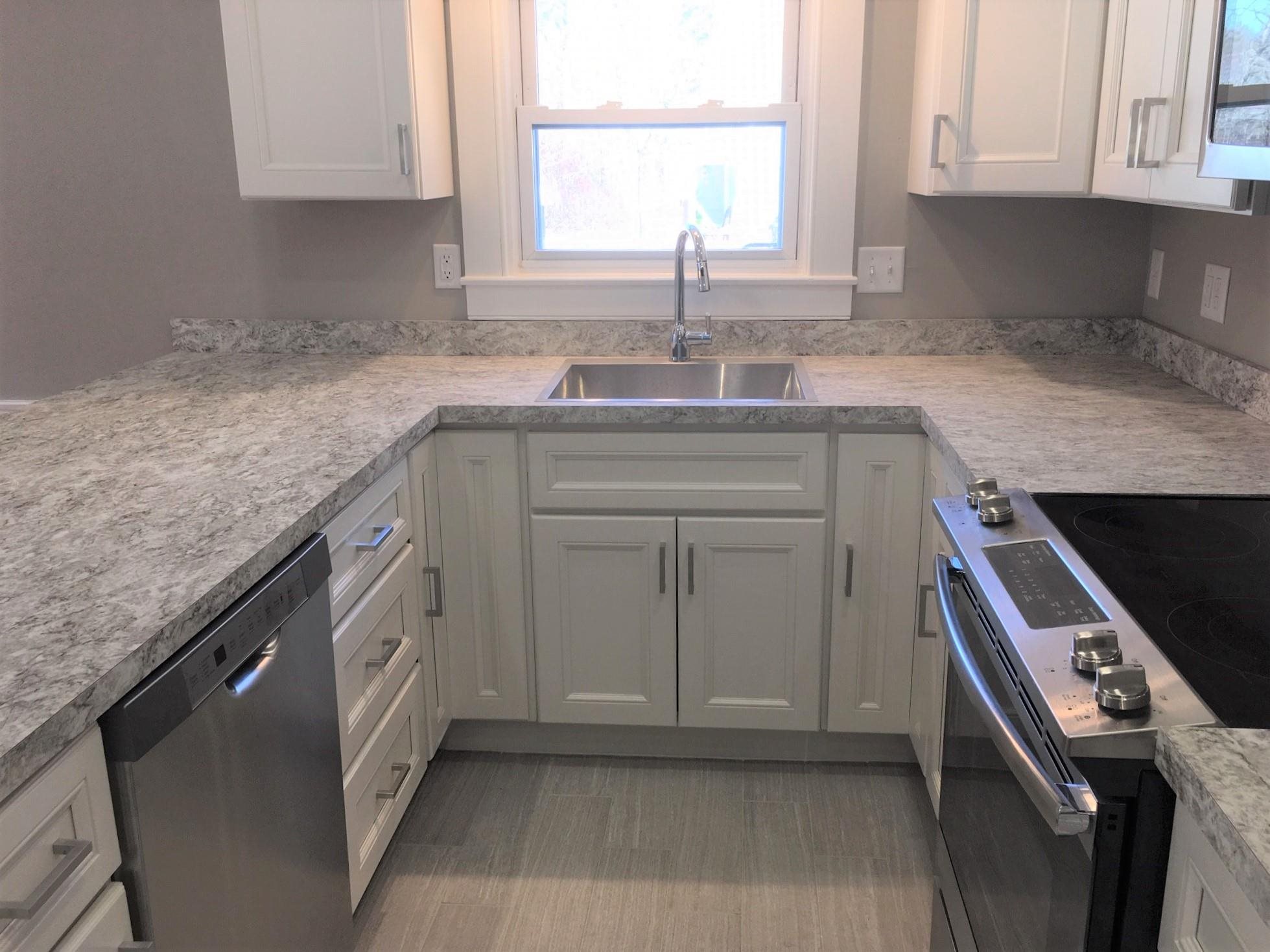 251 Knox Marsh Road, Unit 1 Dover, NH 03820 - Photo 2 of 31