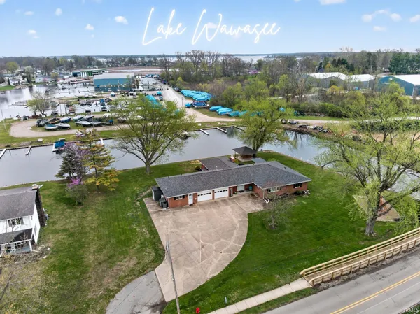 $719,900 | 714 South Harkless Drive, Syracuse, IN 46567