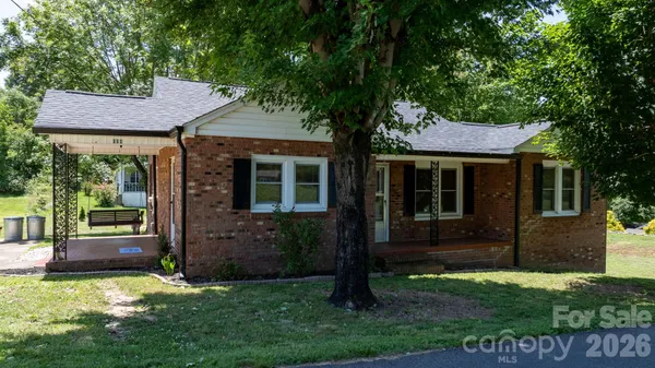$215,000 | 111 Cross Memorial Avenue, Morganton, NC 28655
