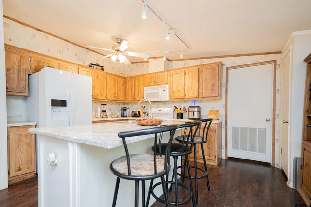 $1,550,000 | 455 Southeast Se Cr, Scroggins, TX 75480