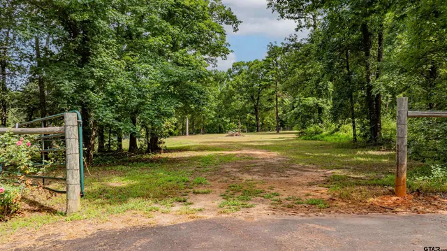 $1,550,000 | 455 Southeast Se Cr, Scroggins, TX 75480