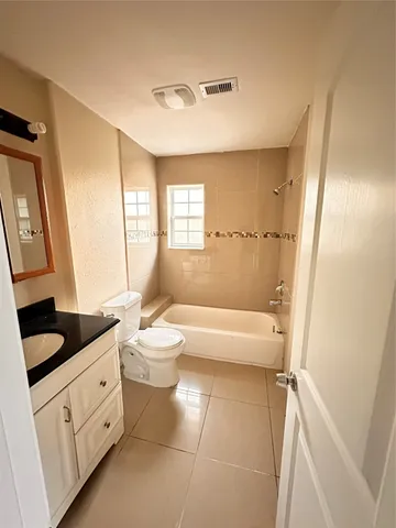 $1,650 | 2618 Hill Avenue, Dickinson, TX 77539