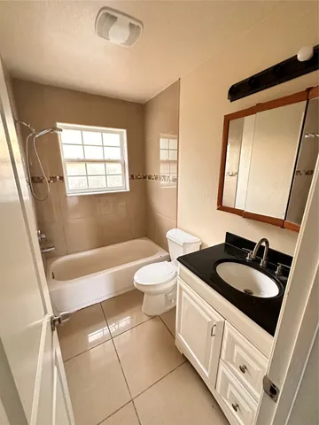 $1,650 | 2618 Hill Avenue, Dickinson, TX 77539