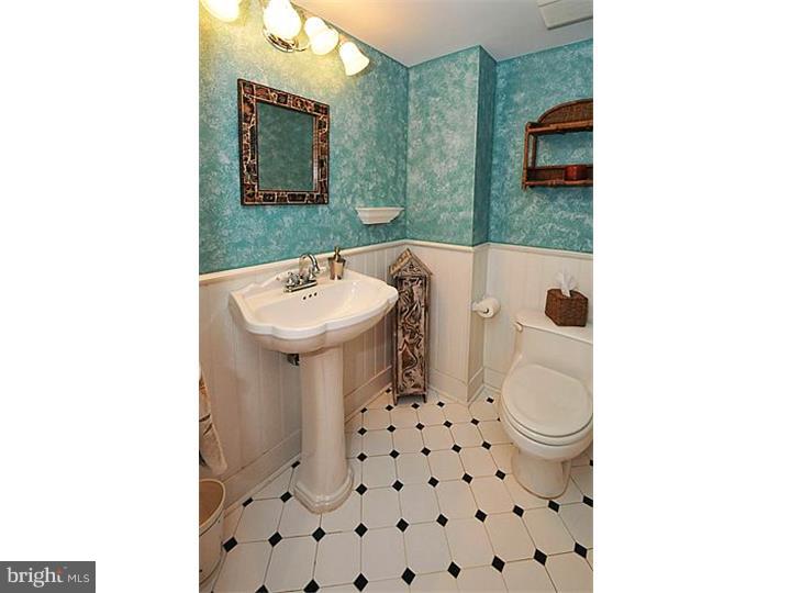 332 Fisher Road Jenkintown, PA 19046 - Photo 12 of 25 Half Bath