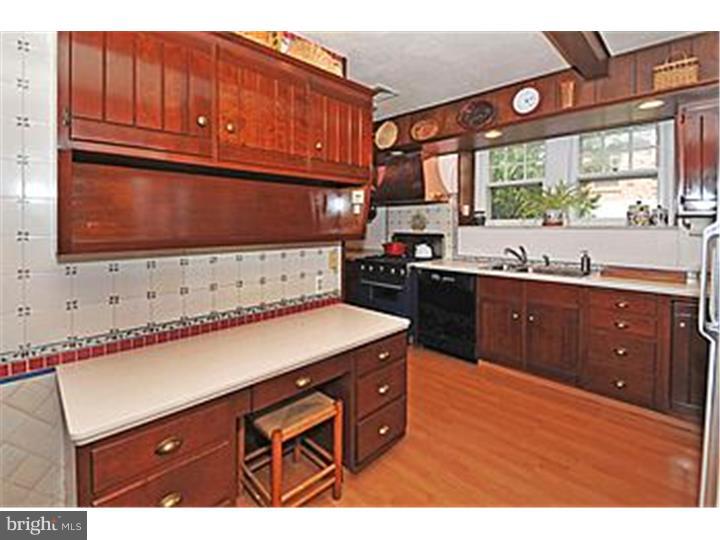 332 Fisher Road Jenkintown, PA 19046 - Photo 8 of 25 Kitchen