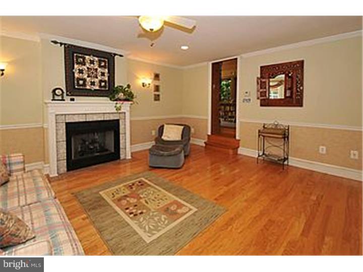 332 Fisher Road Jenkintown, PA 19046 - Photo 10 of 25 Family Room