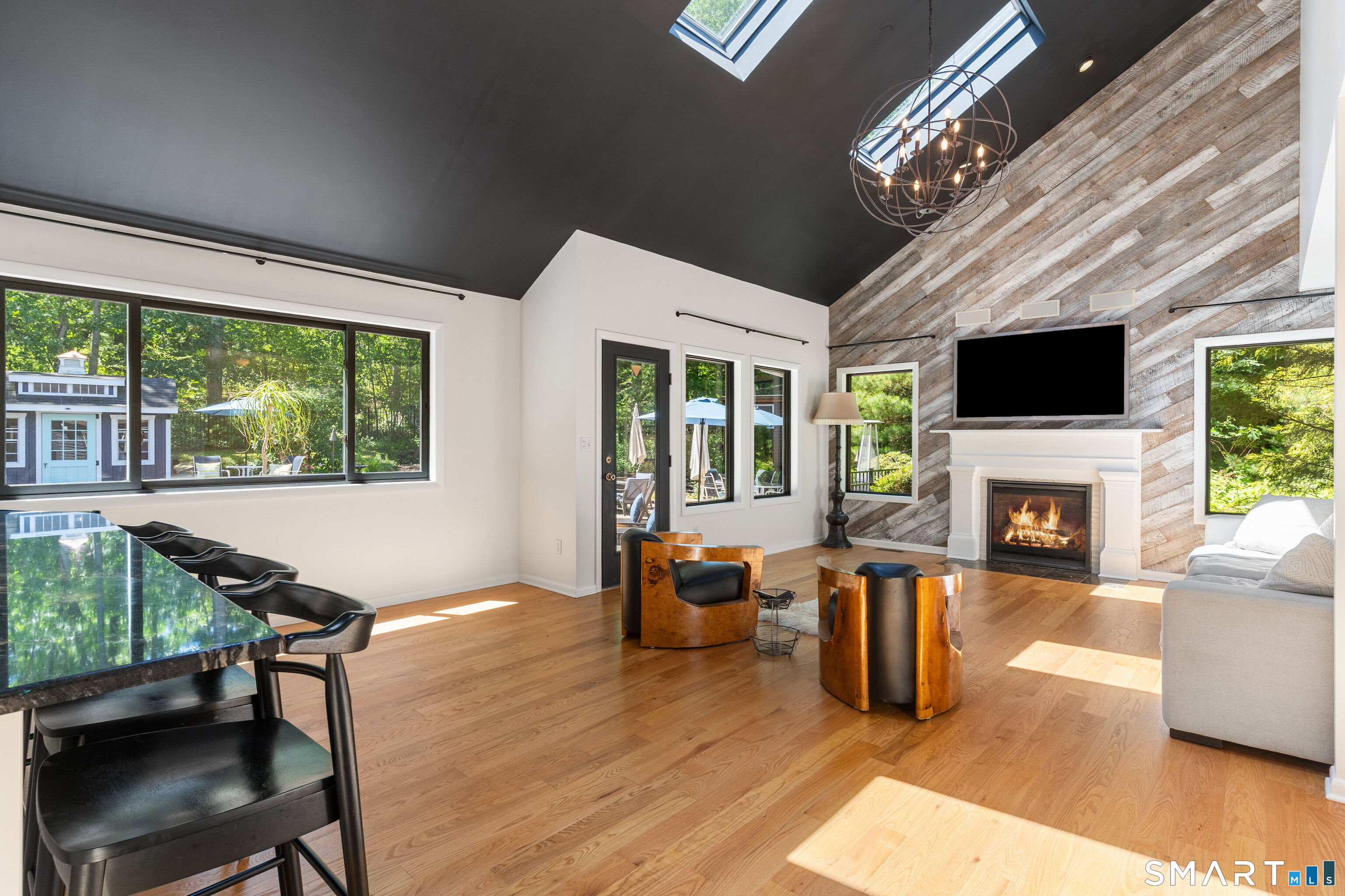84 Sawmill Road Branford, CT 06405 - Photo 14 of 40