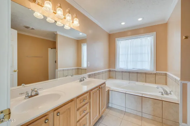 $535,000 | 137 Austin Ridge Court, Gray, TN 37615