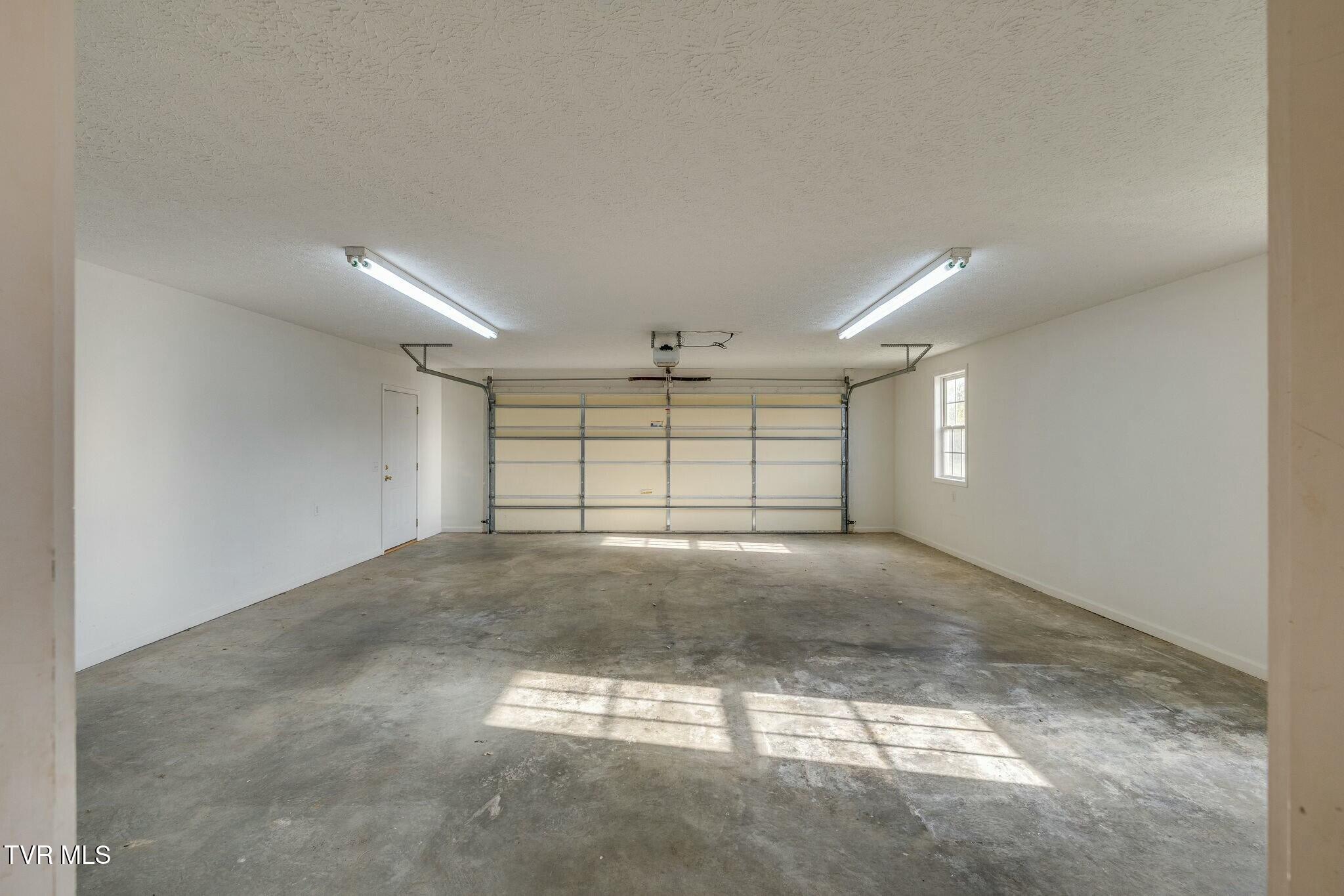 137 Austin Ridge Court Gray, TN 37615 - Photo 43 of 54 tempImageju0gK2