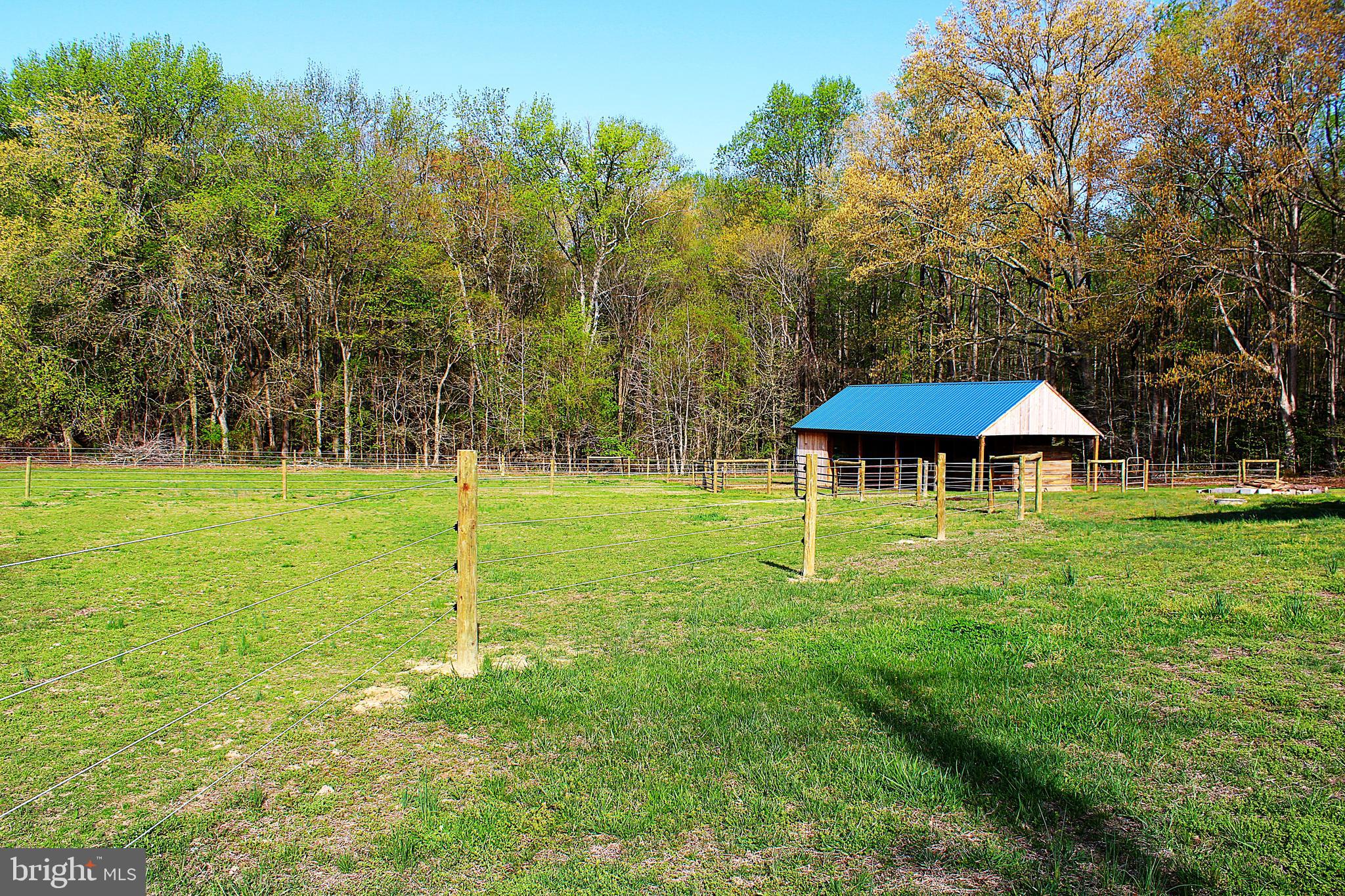 3730 Hunting Creek Road Huntingtown, MD 20639 - Photo 5 of 28 Horse Stalls