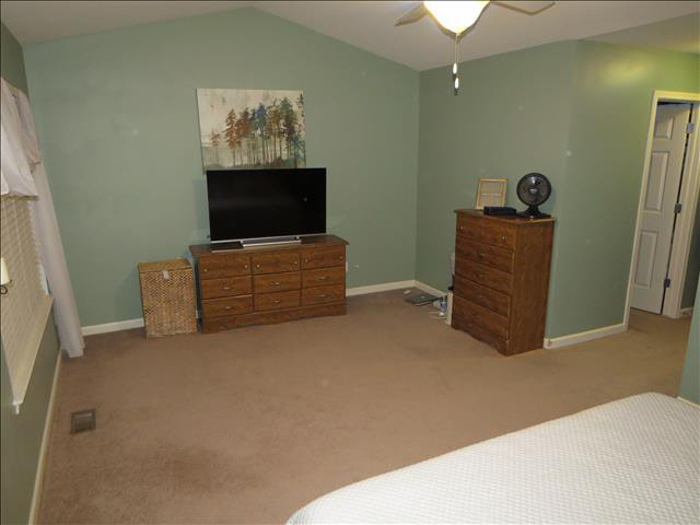 179 Timberbrook Dundee, MI 48131 - Photo 10 of 17