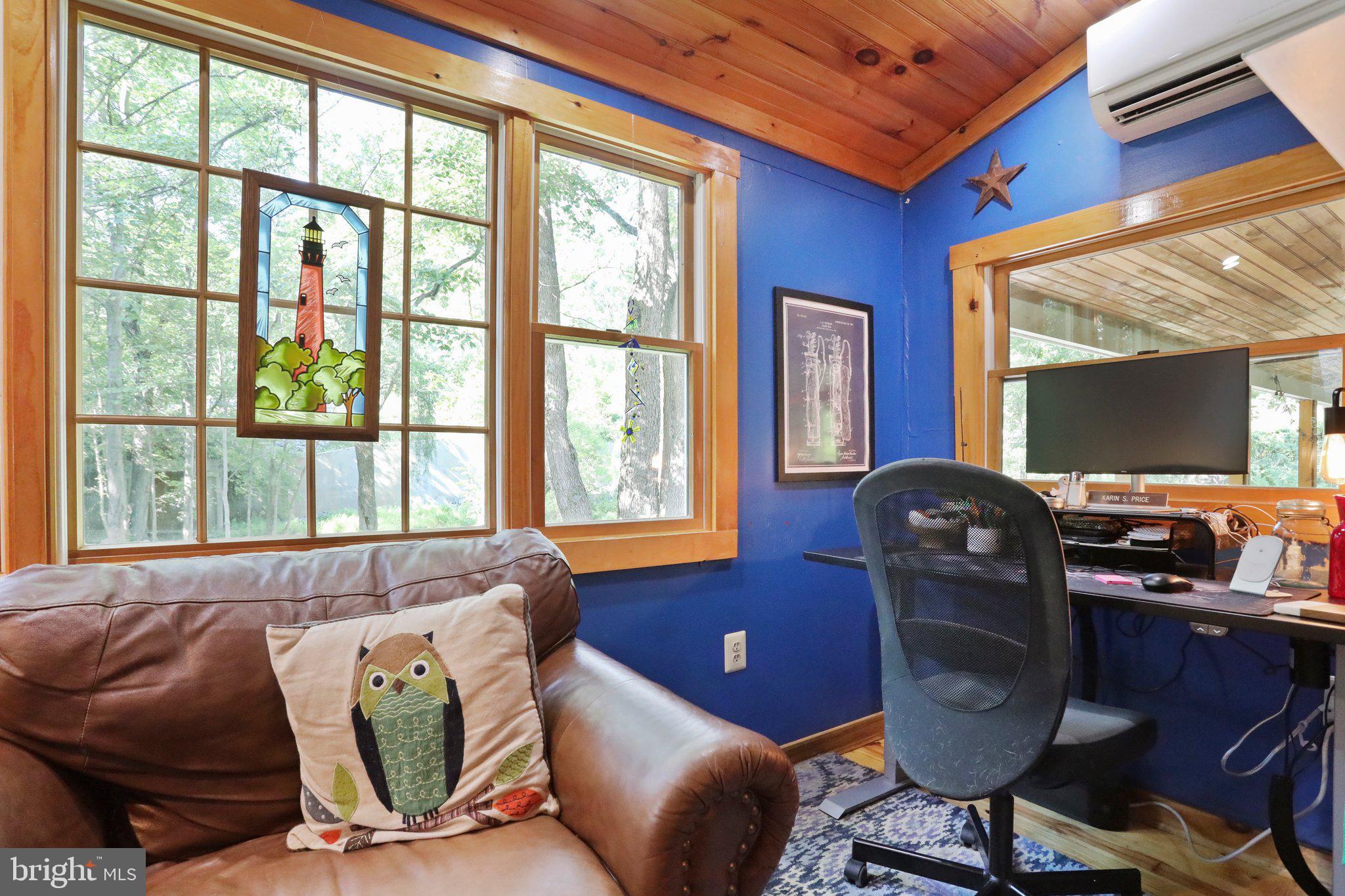 36876 Highwater Road Hillsboro, VA 20132 - Photo 17 of 64 Office