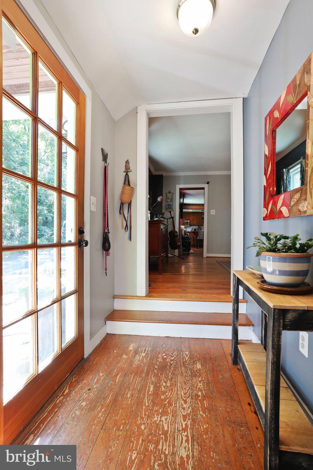 36876 Highwater Road Hillsboro, VA 20132 - Photo 4 of 64 Front Entry