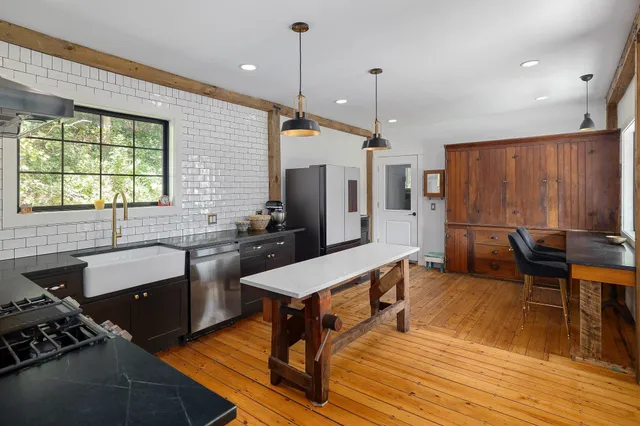 $439,000 | 140 Pleasant Street, Williamstown, VT 05679