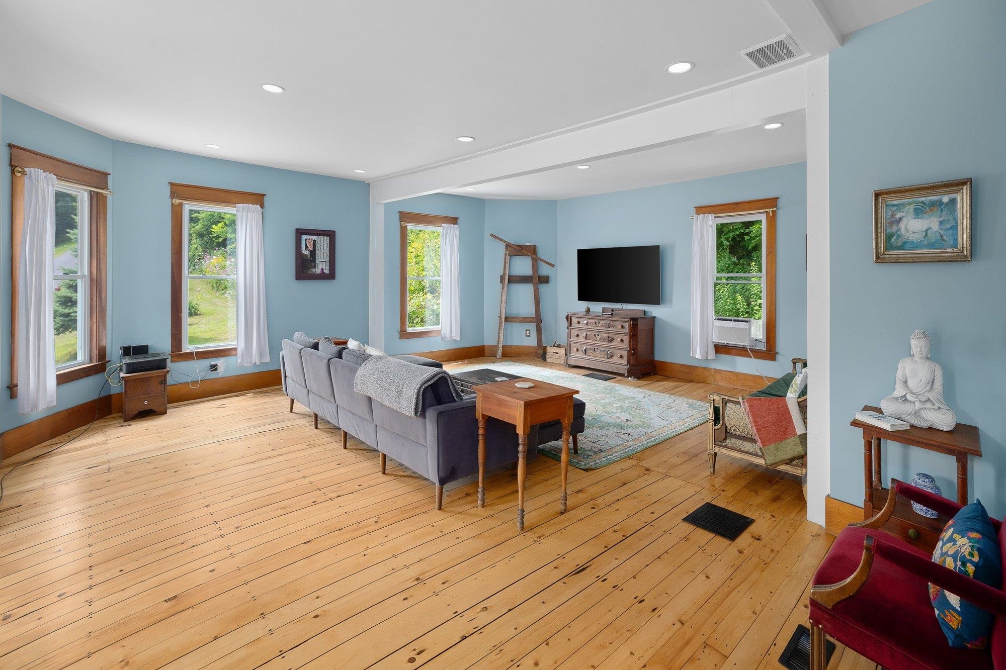 140 Pleasant Street Williamstown, VT 05679 - Photo 18 of 59