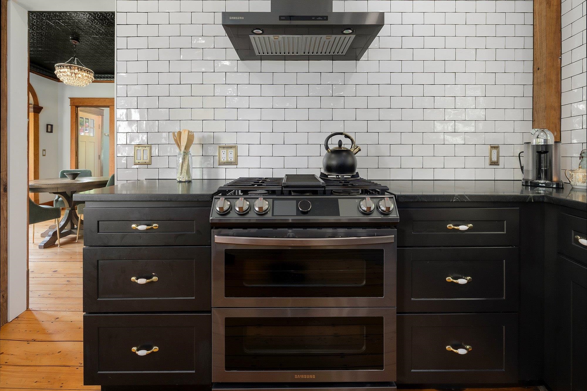 140 Pleasant Street Williamstown, VT 05679 - Photo 3 of 59