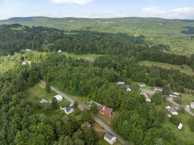 $439,000 | 140 Pleasant Street, Williamstown, VT 05679