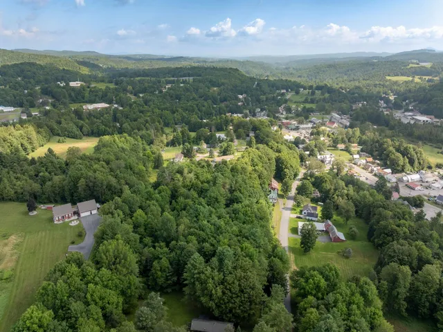 $439,000 | 140 Pleasant Street, Williamstown, VT 05679