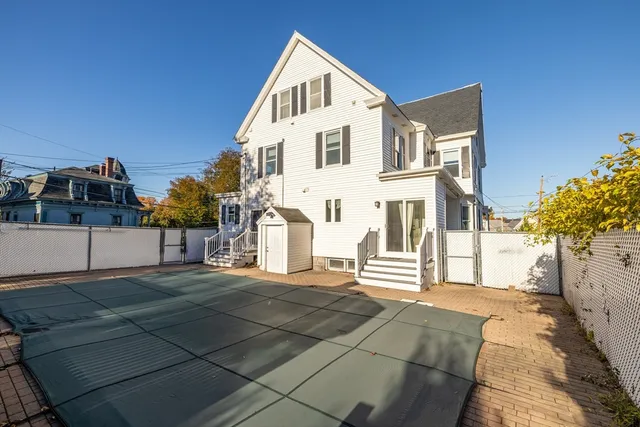 $2,650 | 151 R Methuen Street, Unit 151R, Lowell, MA 01850