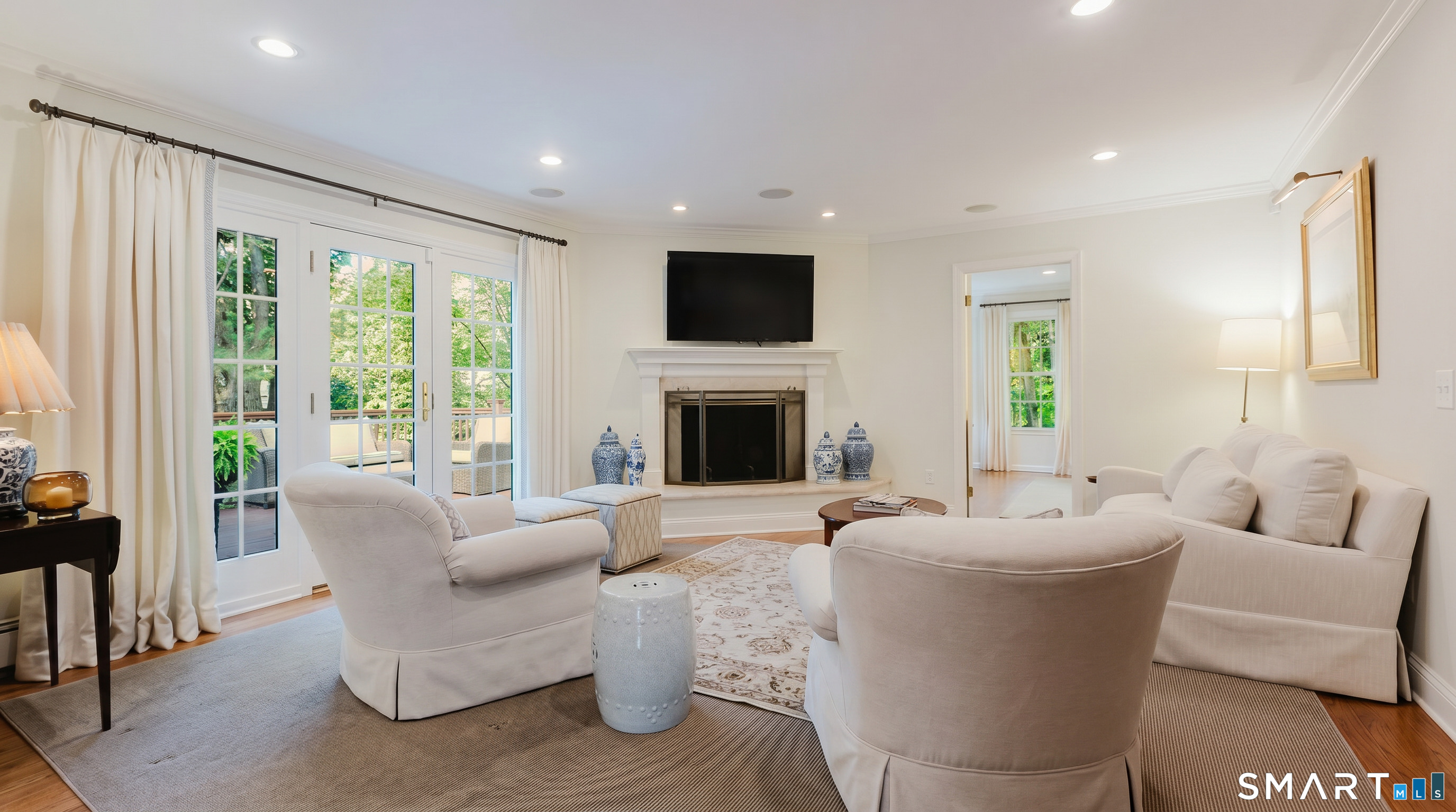 115 Tokeneke Road Darien, CT 06820 - Photo 7 of 28 Family Room