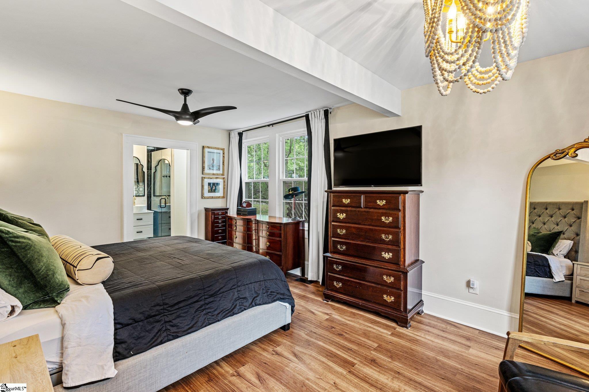 222 Grove Road Greenville, SC 29605 - Photo 12 of 33