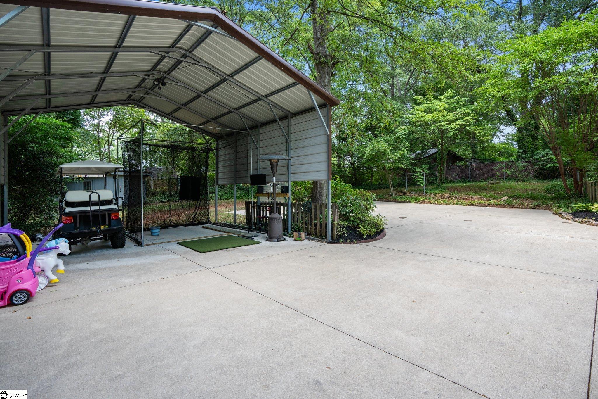 222 Grove Road Greenville, SC 29605 - Photo 29 of 33