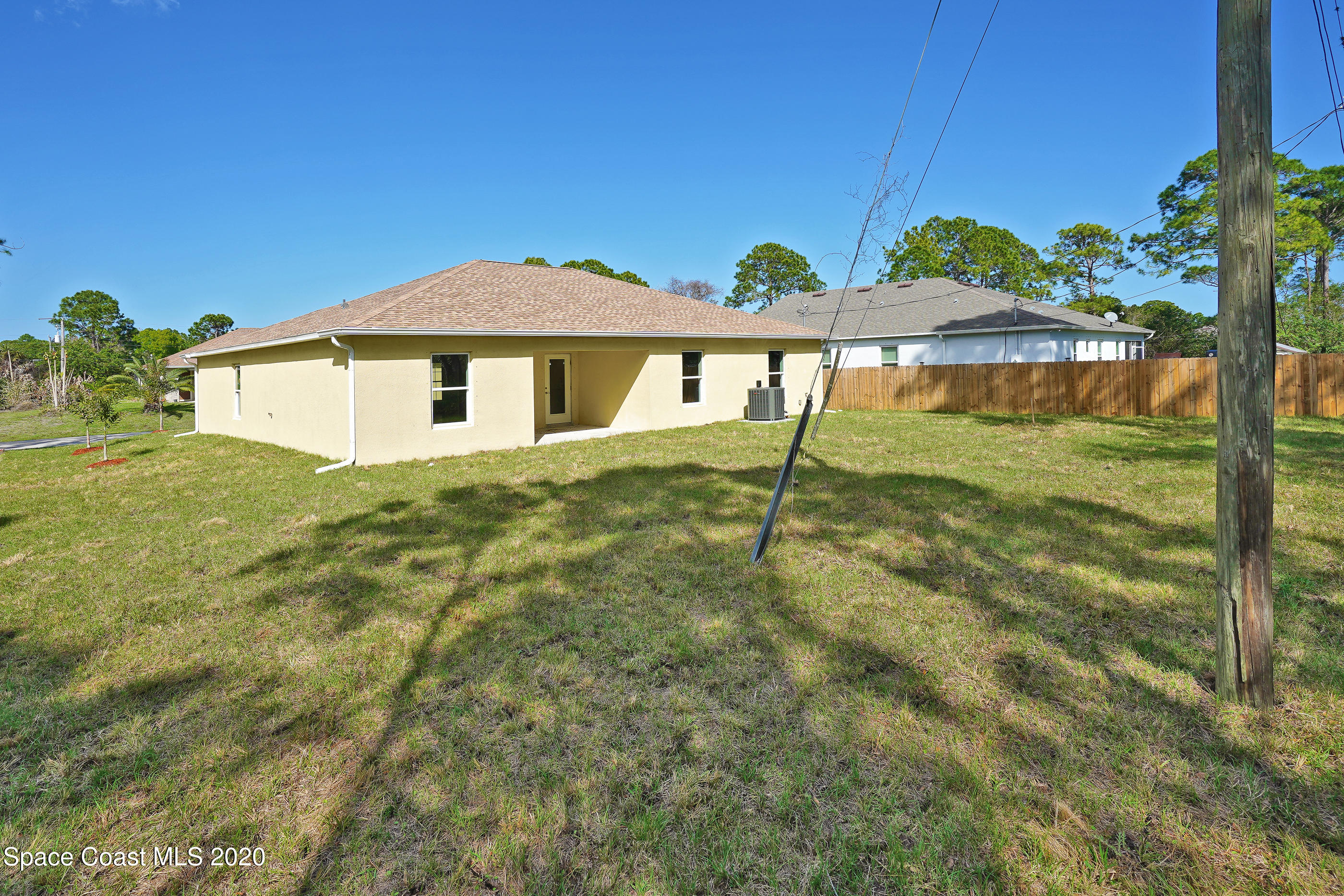 1384 Sapulpa Road Southwest Palm Bay, FL 32908 - Photo 7 of 31 1342 Salina St SE-6