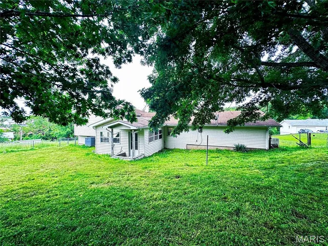 $217,900 | 1909 Long Drive, Waynesville, MO 65583