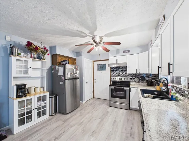 $217,900 | 1909 Long Drive, Waynesville, MO 65583