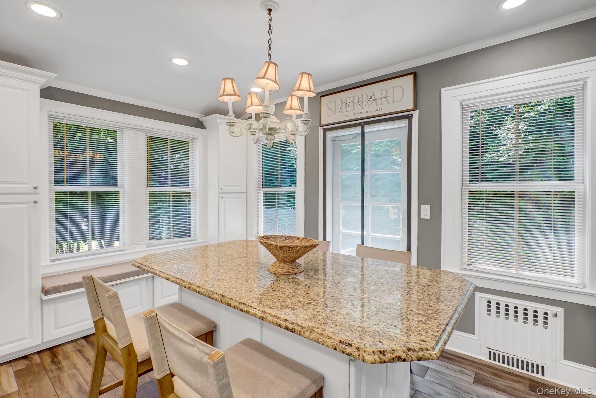 65 Roxbury Road Garden City, NY 11530 - Photo 16 of 39