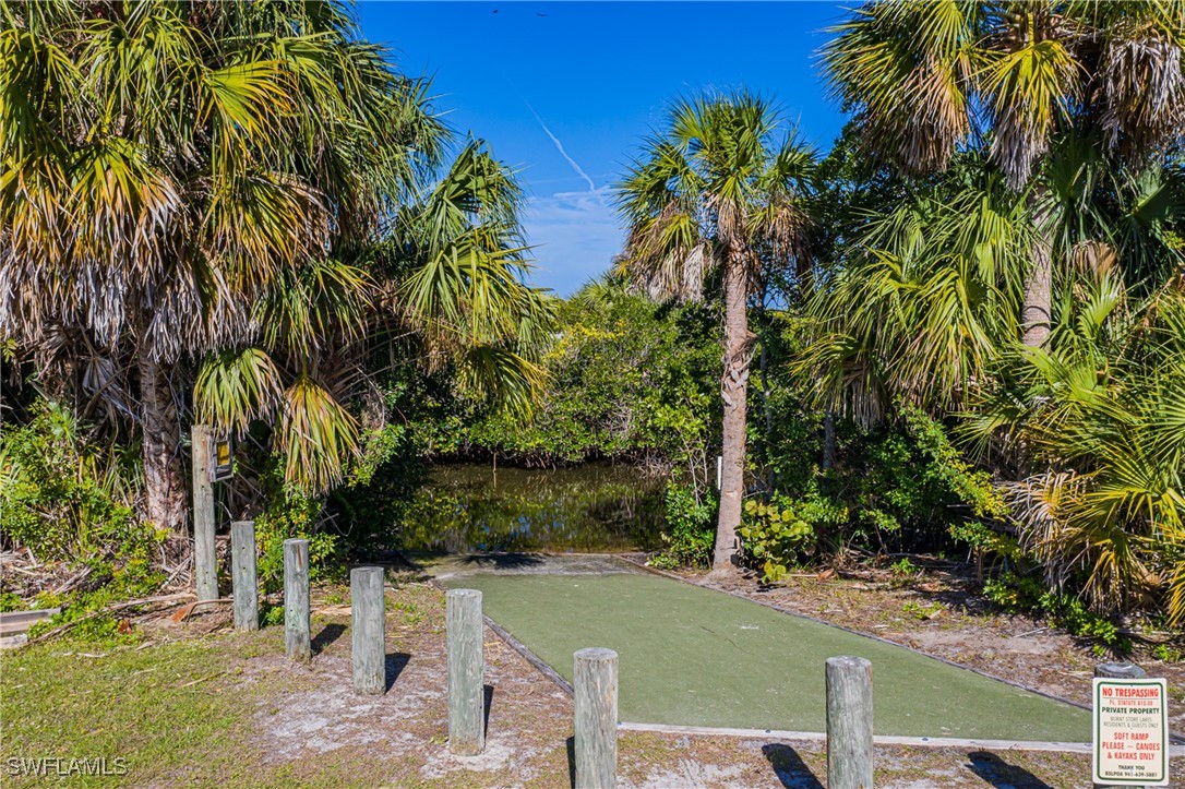 17084 Acapulco Road, Unit 211 Punta Gorda, FL 33955 - Photo 45 of 45 a view of a yard with plants