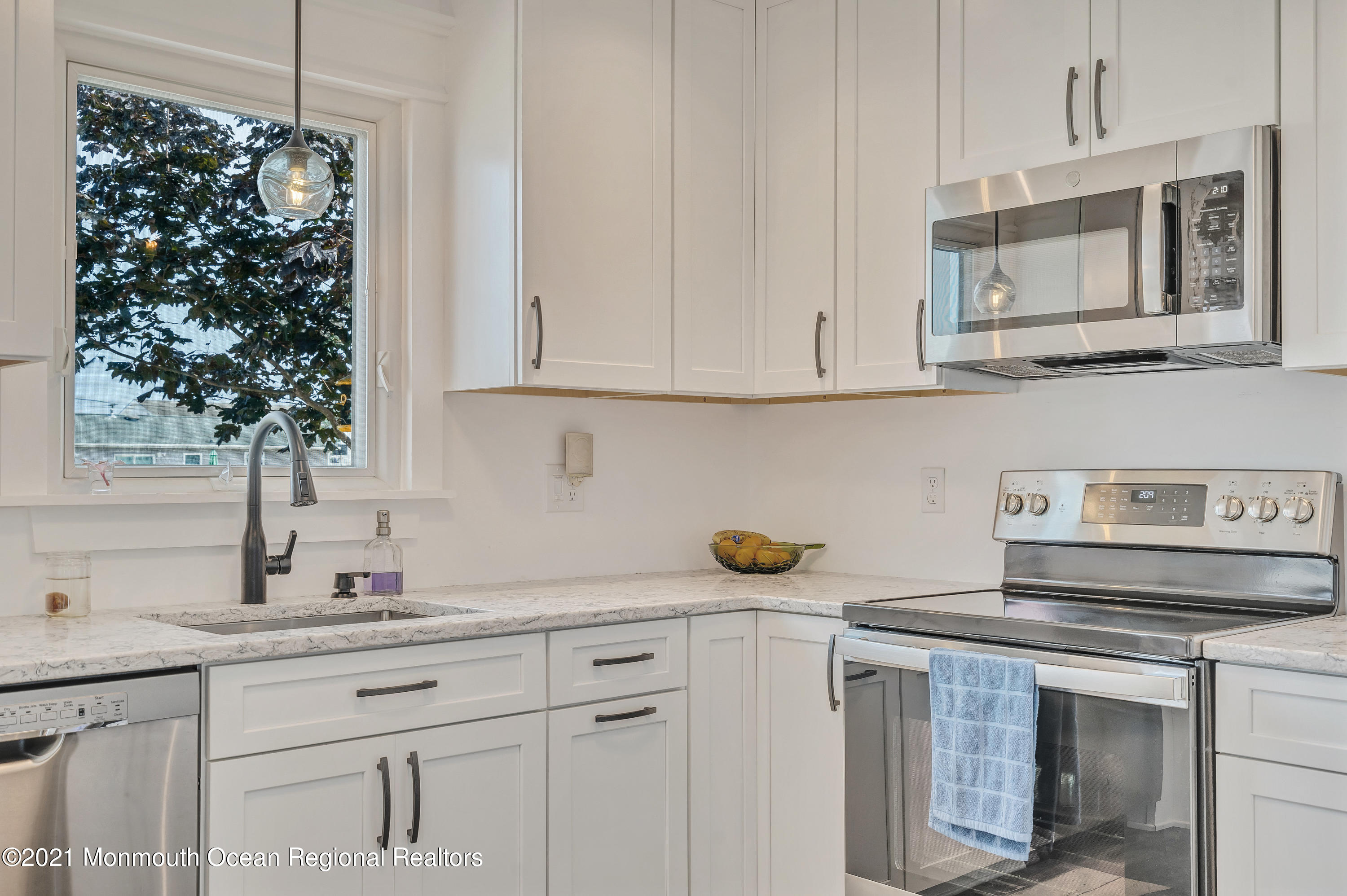 210 Rahway Road Barnegat, NJ 08005 - Photo 16 of 44 016_dsc02511