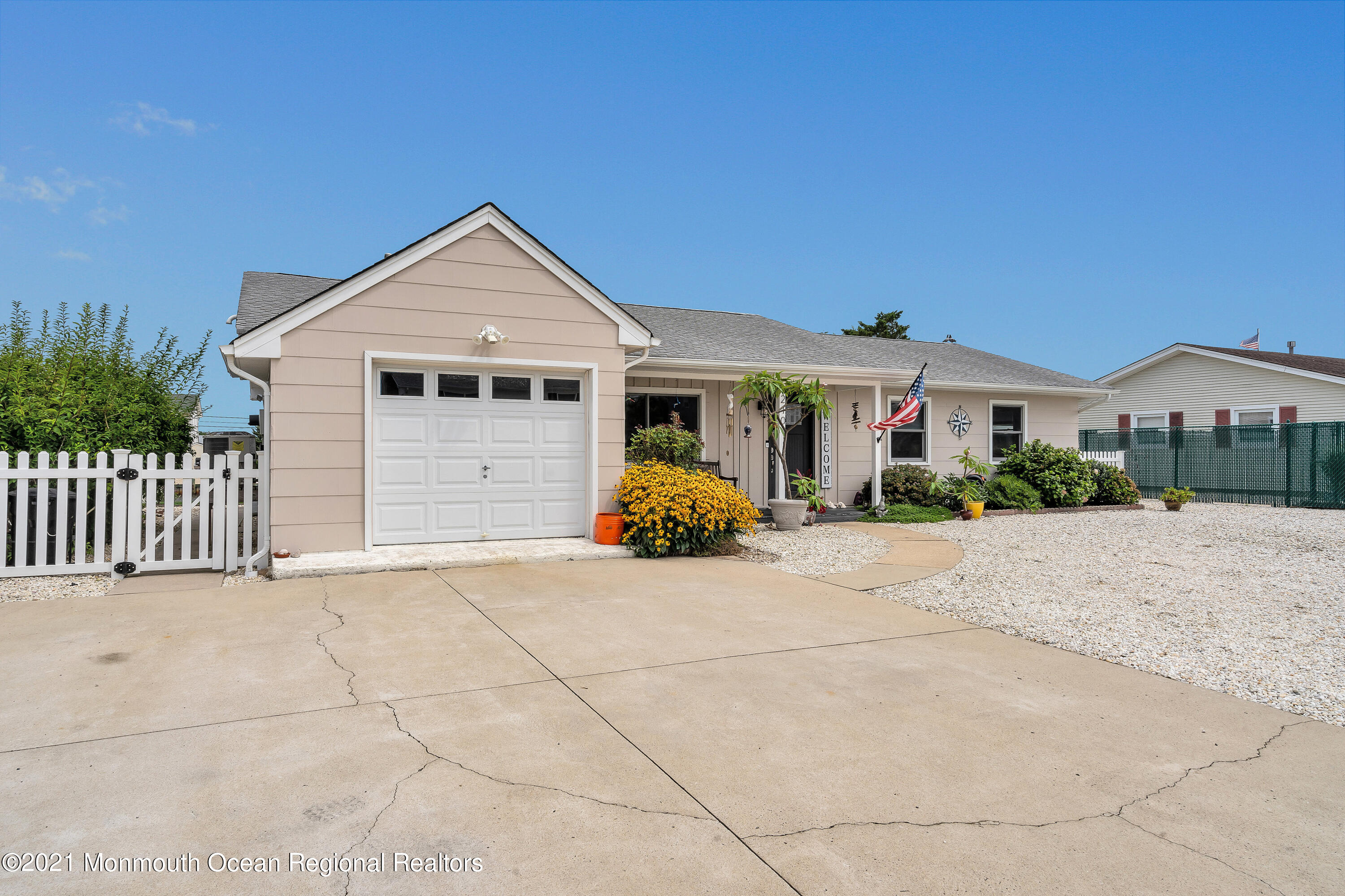 210 Rahway Road Barnegat, NJ 08005 - Photo 4 of 44 004_dsc02427