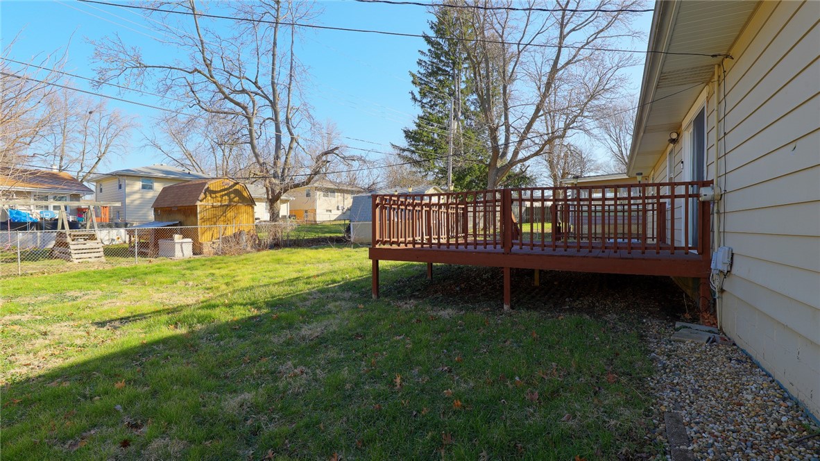 2270 Yorkshire Drive Decatur, IL 62526 - Photo 4 of 27 Gallery Image 4