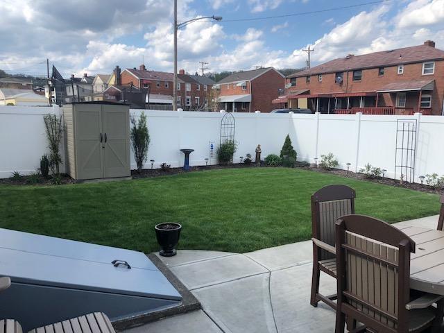 308 Wright Street McKees Rocks, PA 15136 - Photo 3 of 22