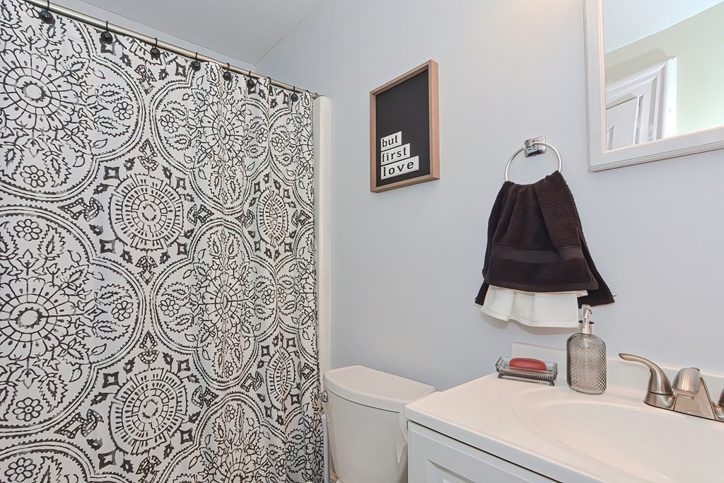 72 Temple Street, Unit 2 Springfield, MA 01105 - Photo 17 of 18 Gallery Image 17