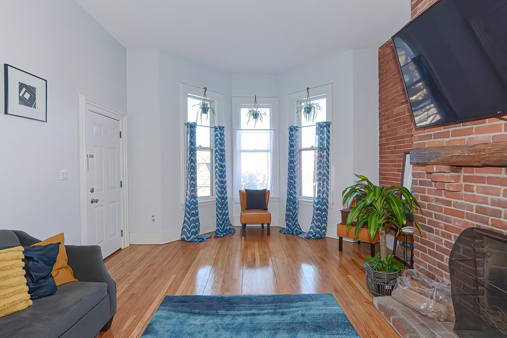 72 Temple Street, Unit 2 Springfield, MA 01105 - Photo 6 of 18 Gallery Image 6