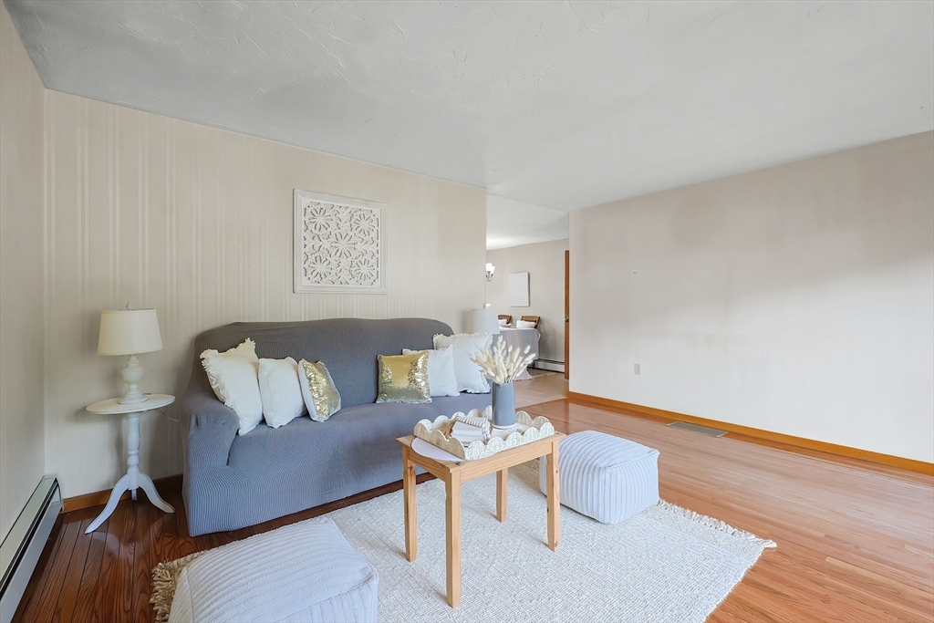 159 Orient Street Worcester, MA 01604 - Photo 13 of 42 Gallery Image 13