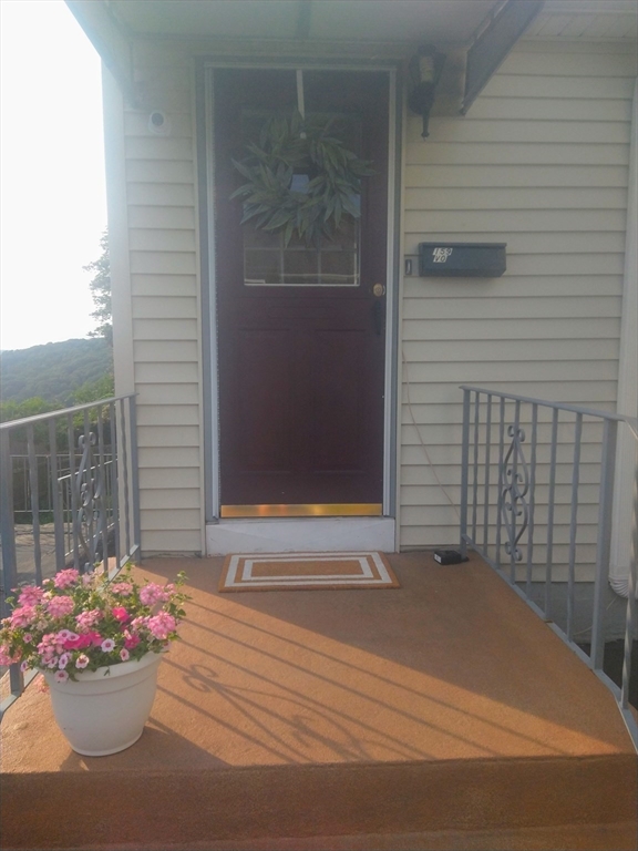 159 Orient Street Worcester, MA 01604 - Photo 5 of 42 Gallery Image 5