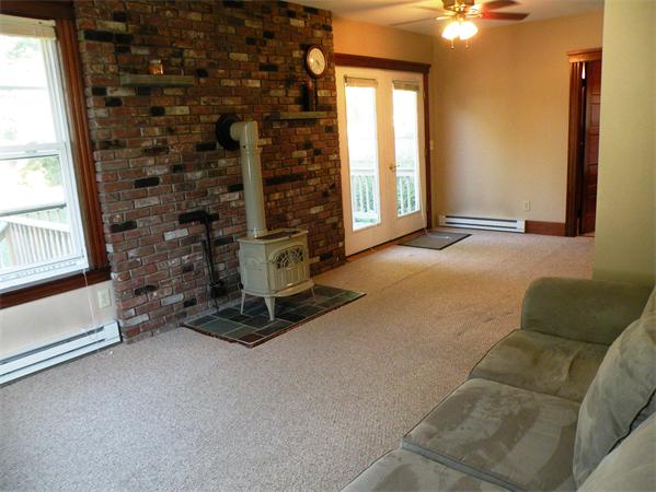 2 Barrett Street Clinton, MA 01510 - Photo 7 of 26 Gallery Image 7